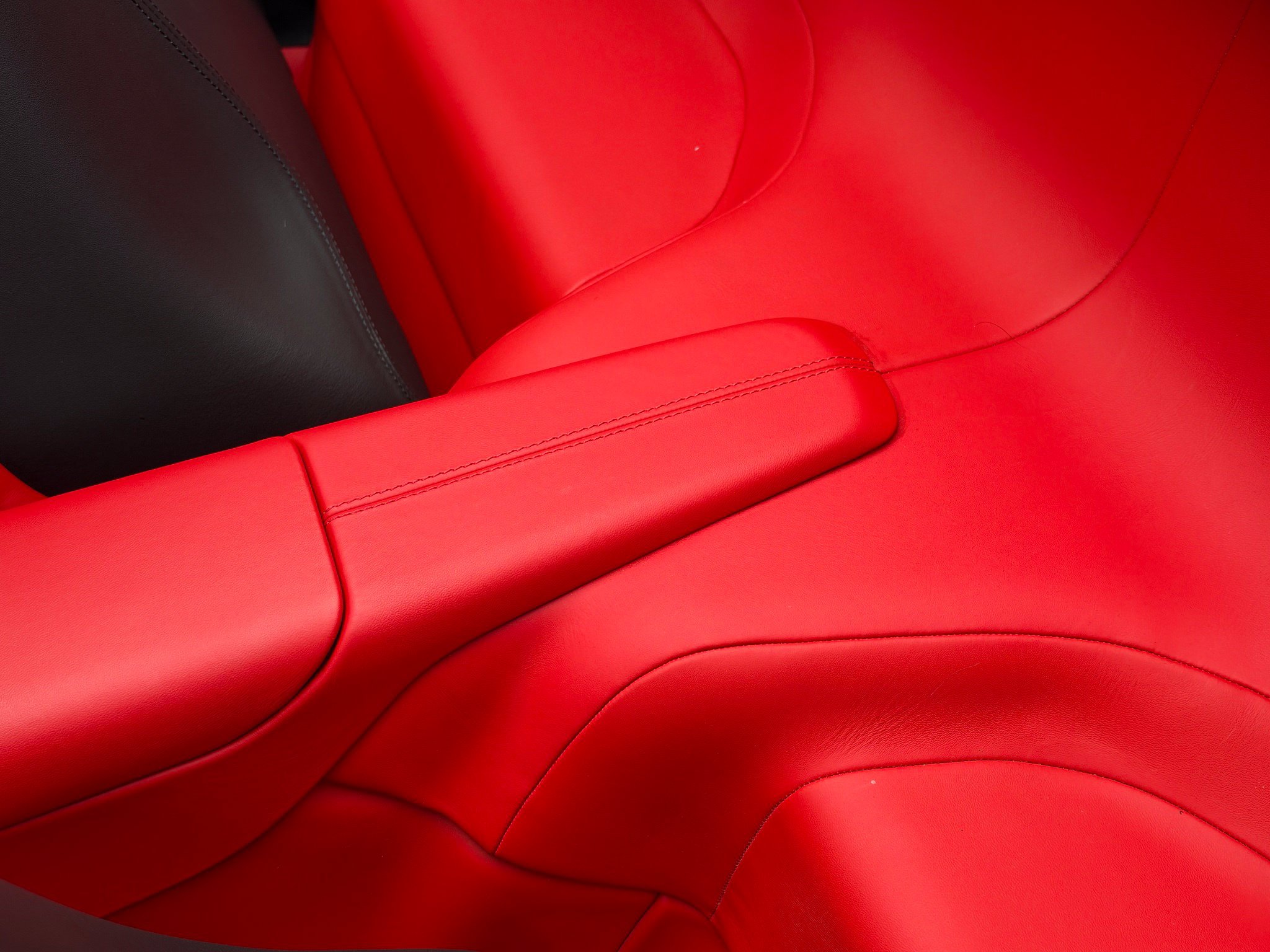 Used 2023 Ferrari 296 GTS RWD image 29