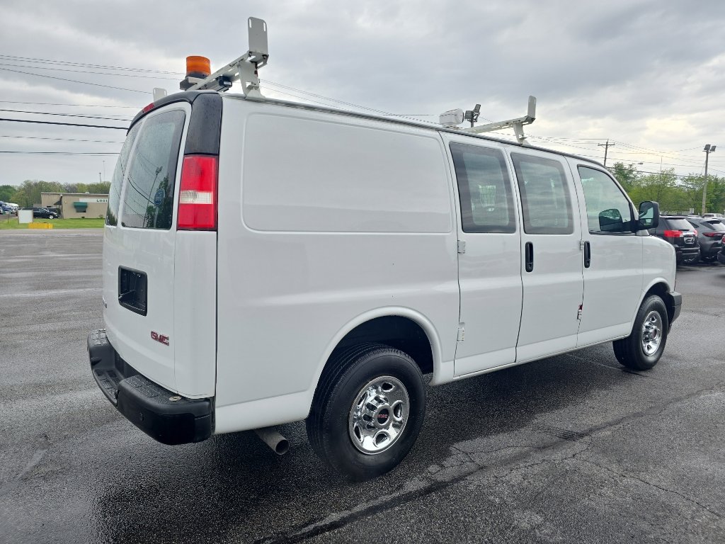 Used 2017 GMC Savana 2500 w/ All Terrain Package RWD image 6