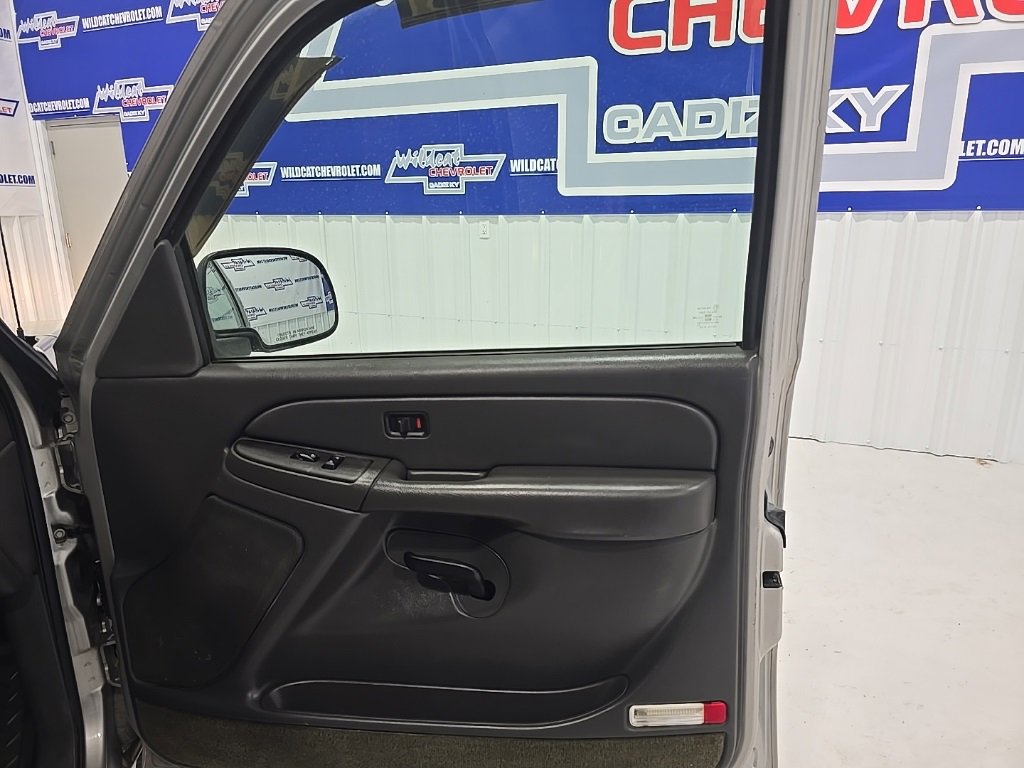Used 2004 Chevrolet Silverado 1500 LS image 19