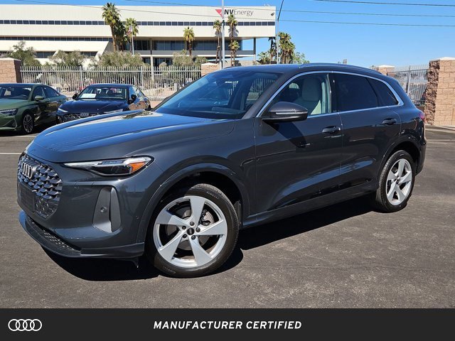 Certified 2025 Audi Q5 Premium Plus w/ Premium Plus image 1