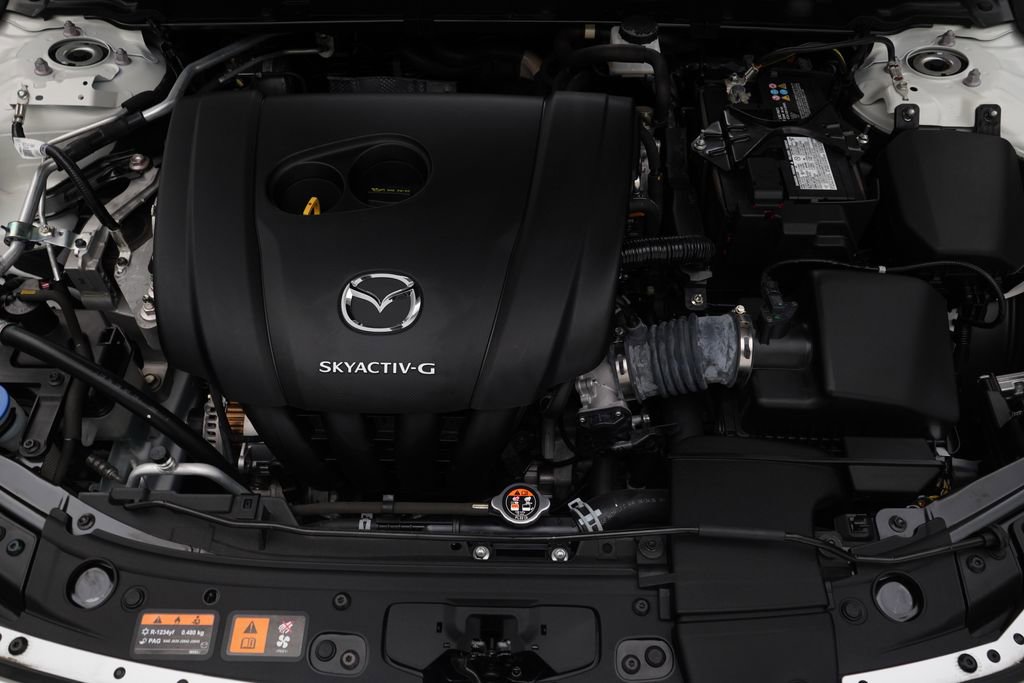 Used 2022 MAZDA MAZDA3 s FWD image 12