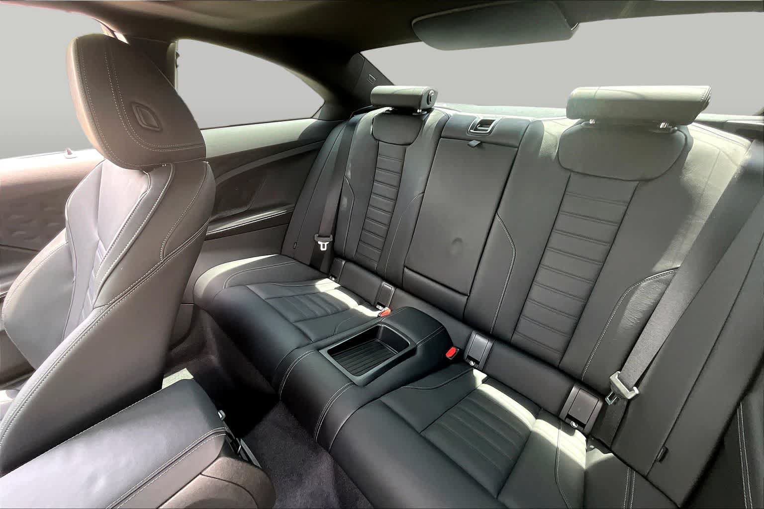 Used 2025 BMW 230i Coupe w/ Convenience Package RWD image 18