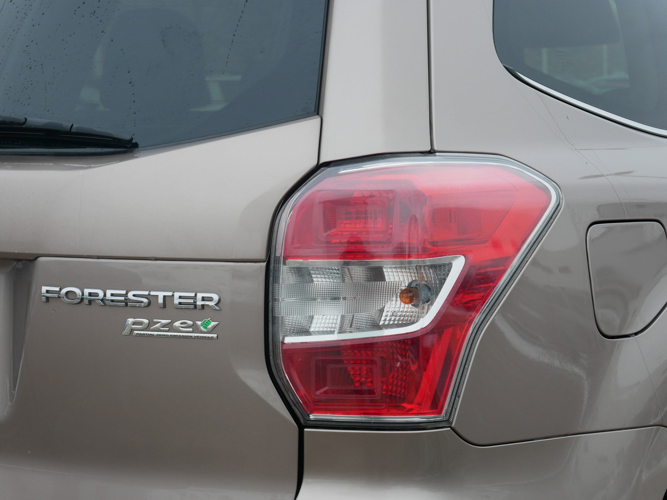 Used 2015 Subaru Forester 2.5i Limited w/ Popular Package #2 image 17