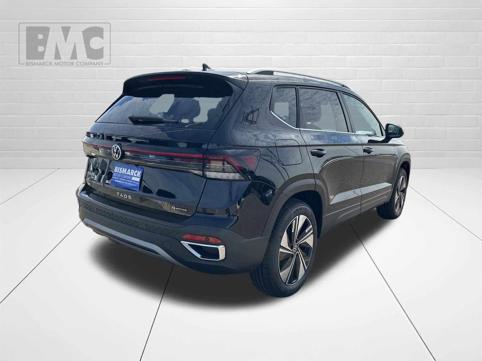 New 2026 Volkswagen Taos SE AWD/4WD image 3