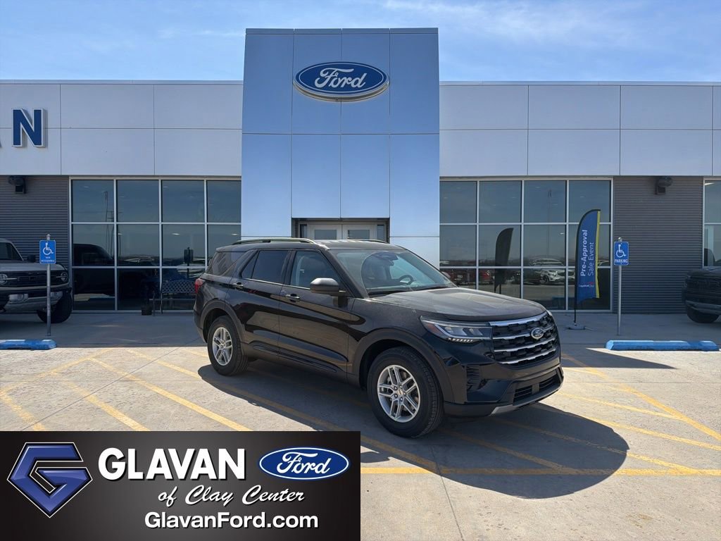 New 2026 Ford Explorer Active AWD/4WD image 1