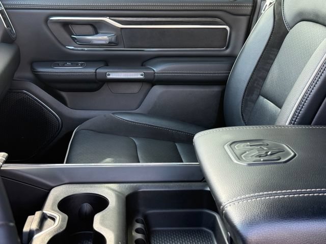 Used 2024 RAM 1500 Laramie AWD/4WD image 9