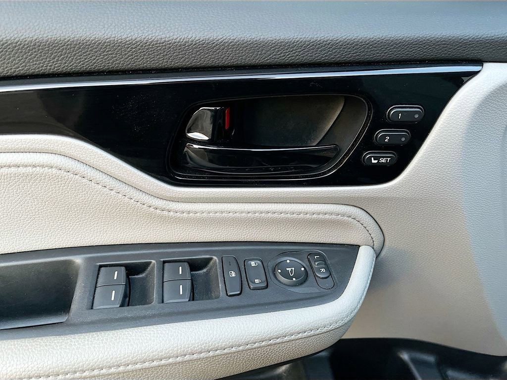 Used 2024 Honda Odyssey Touring image 18