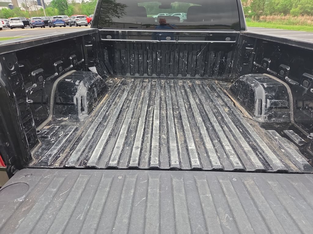 Certified 2022 Chevrolet Silverado 1500 RST AWD/4WD image 31