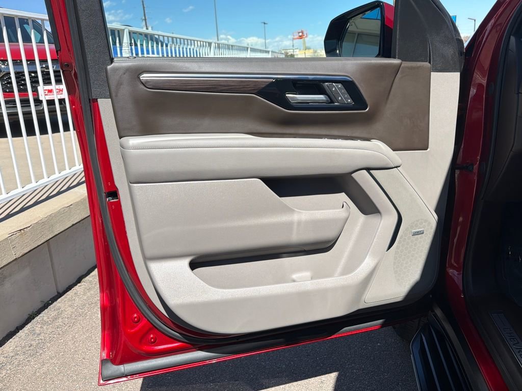 Used 2025 Chevrolet Tahoe LT w/ Comfort Package image 10