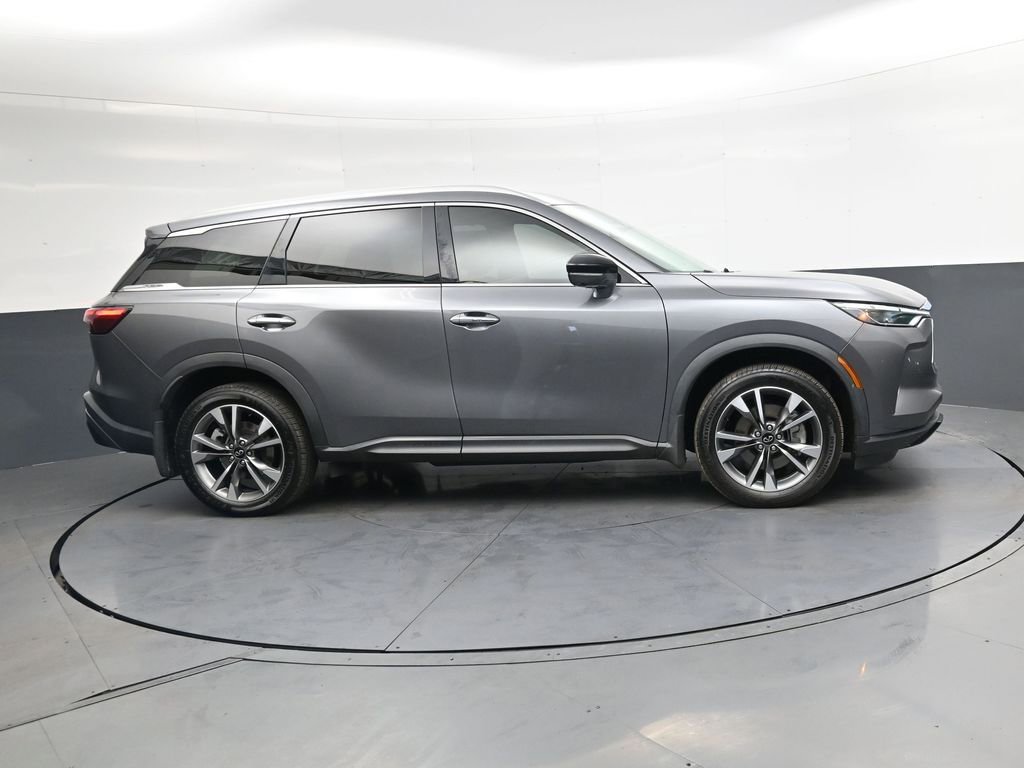 Used 2023 INFINITI QX60 Luxe w/ Cargo Package AWD/4WD image 3