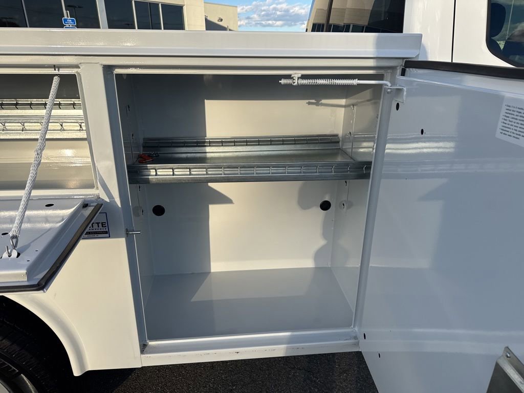 New 2026 Ford F350 XL w/ XL Chrome Package image 18