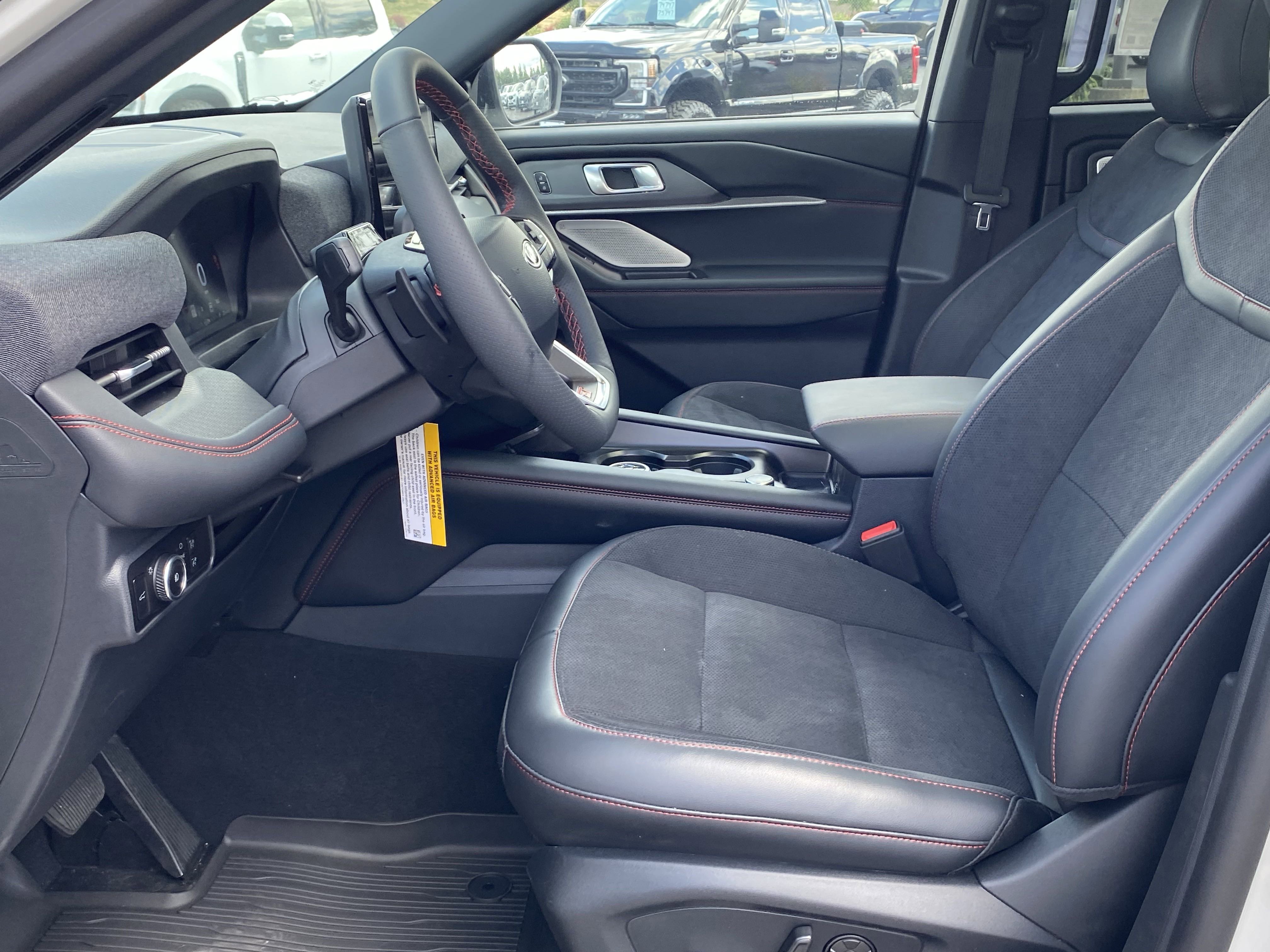 New 2025 Ford Explorer ST w/ Sun And Sound Package image 8