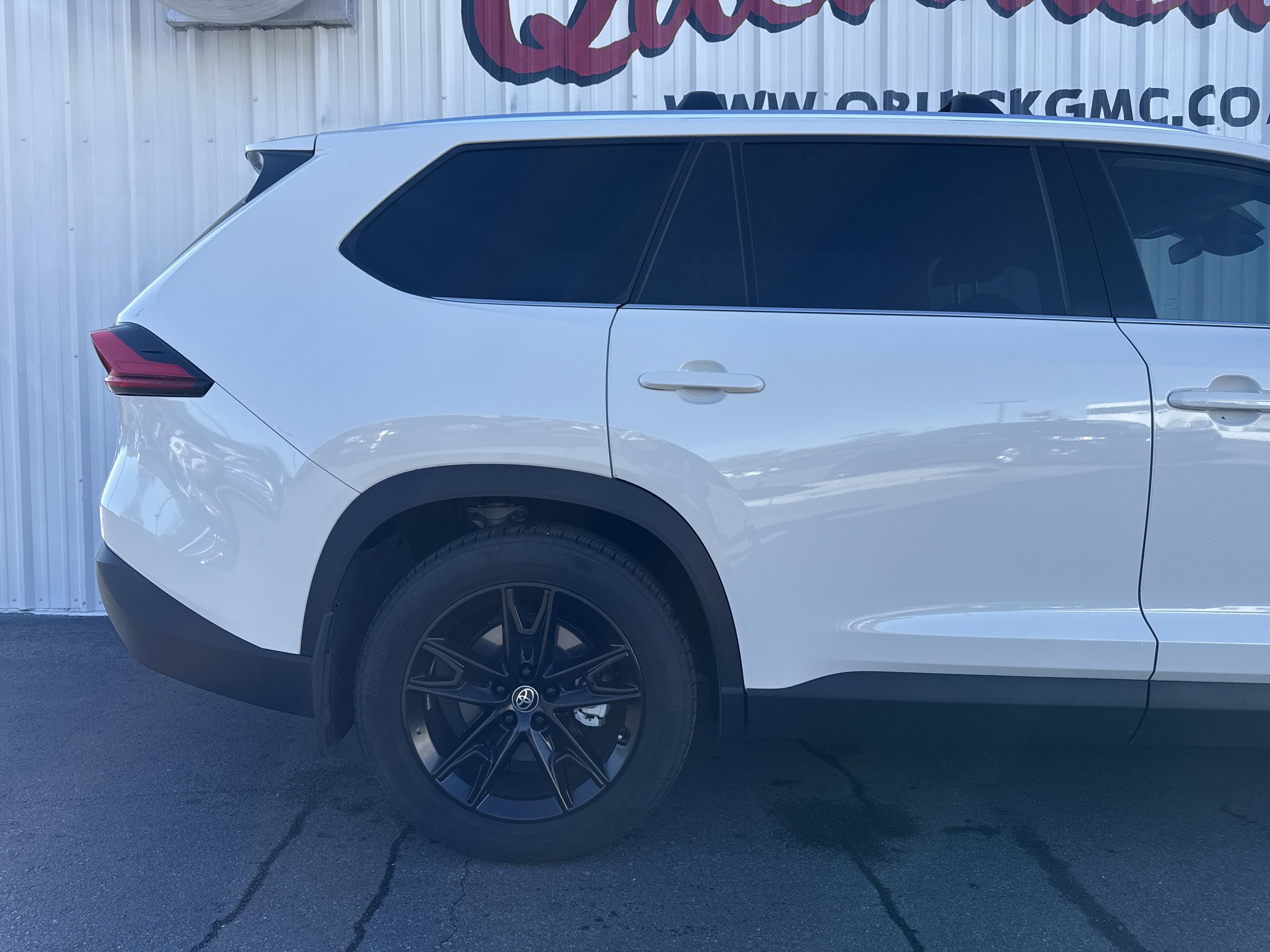 Used 2024 Toyota Grand Highlander Limited image 38