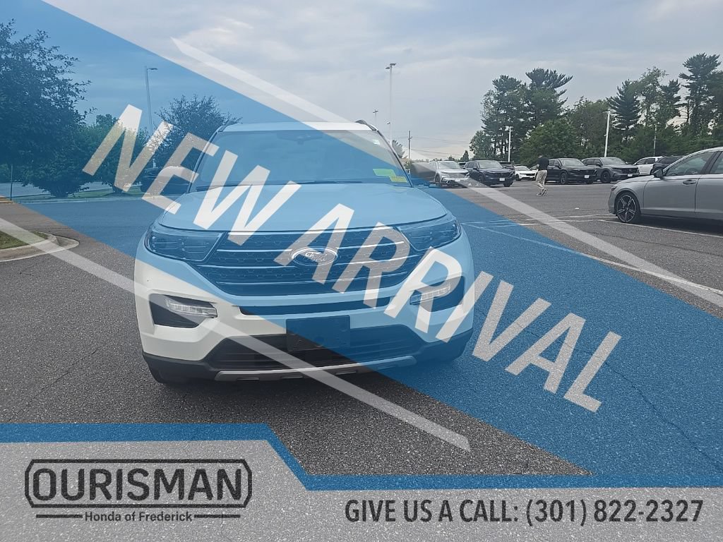 Used 2020 Ford Explorer XLT w/ Equipment Group 202A AWD/4WD image 3