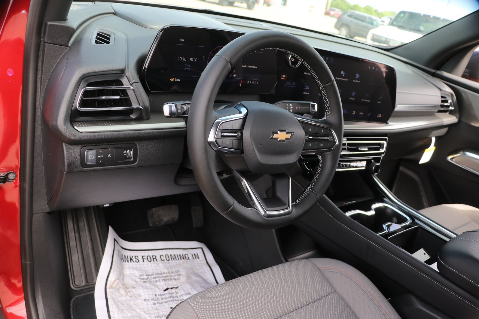 New 2026 Chevrolet Traverse LT w/ Driver Confidence Package FWD image 15