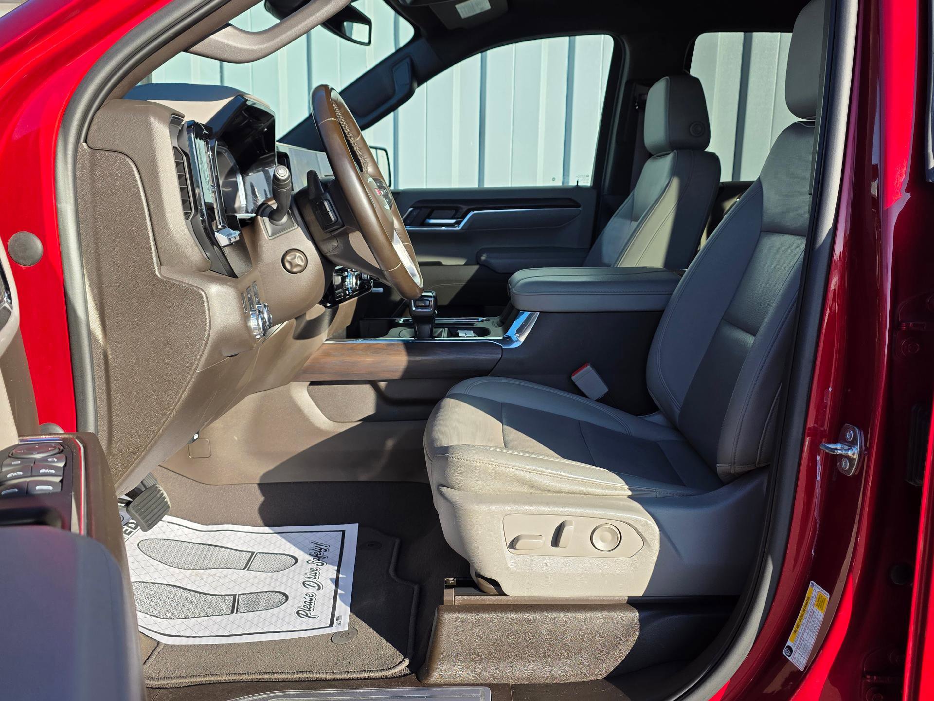 Used 2023 GMC Sierra 1500 SLT w/ SLT Premium Plus Package image 11