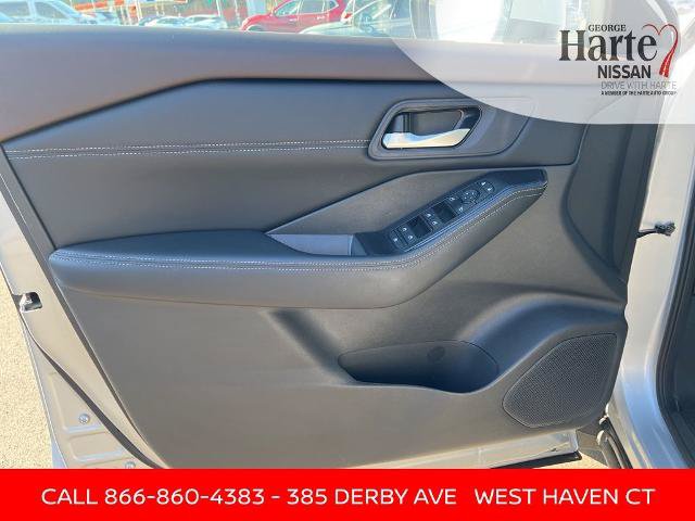 Certified 2023 Nissan Rogue SV w/ SV Premium B Package AWD/4WD image 17