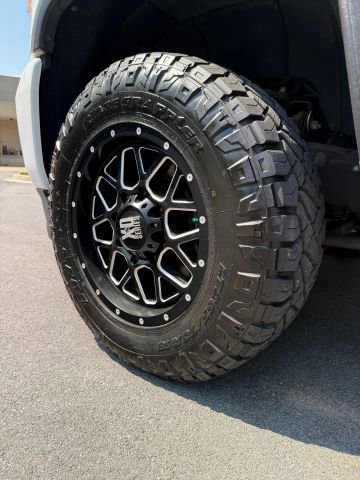 Used 2016 GMC Sierra 3500 Denali w/ Duramax Plus Package AWD/4WD image 45