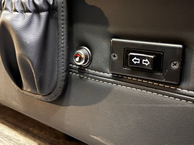 New 2025 Mercedes-Benz Sprinter 3500 image 46