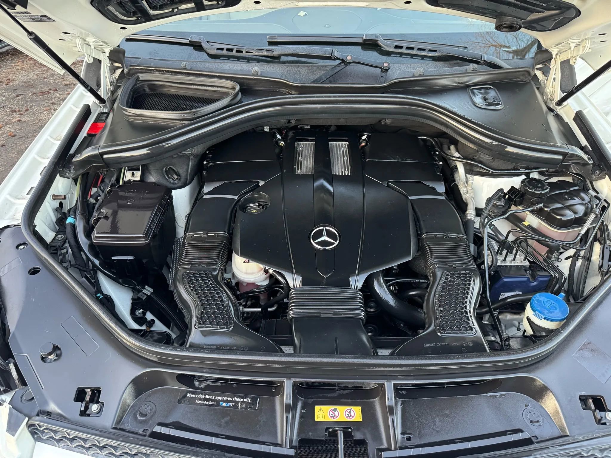 Used 2015 Mercedes-Benz GL 450 4MATIC w/ Appearance Package image 38