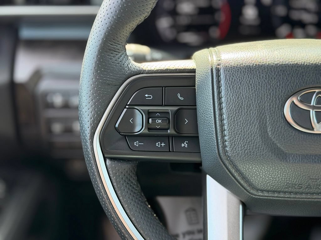Certified 2025 Toyota Tacoma Limited AWD/4WD image 12
