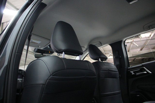 New 2026 Mitsubishi Outlander SE image 23