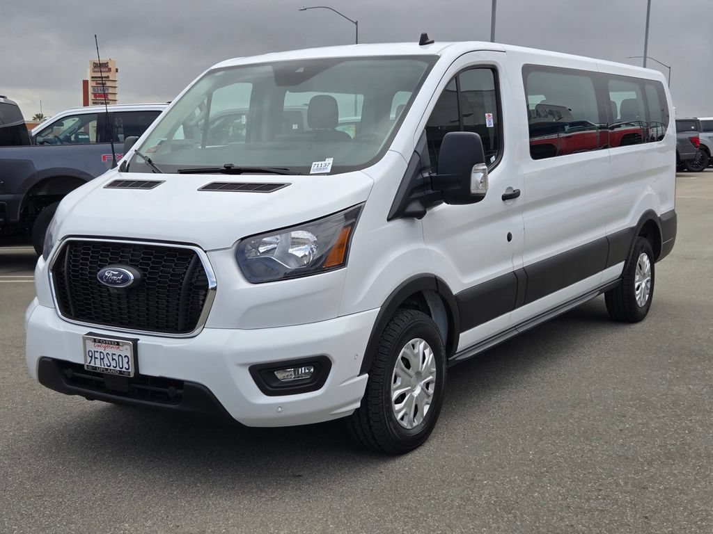Used 2023 Ford Transit 350 XLT RWD image 4