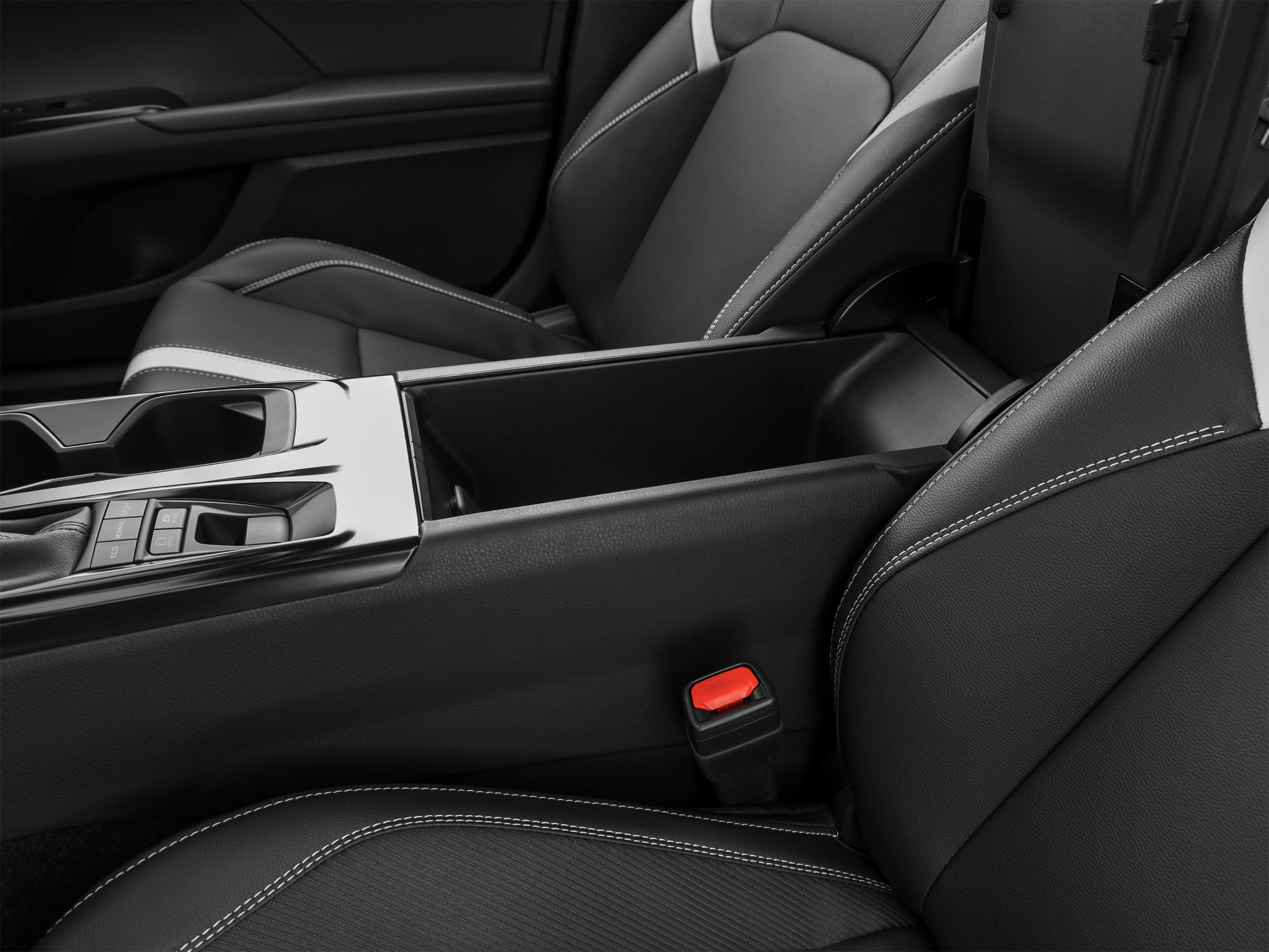 New 2026 Toyota Camry XSE FWD image 18