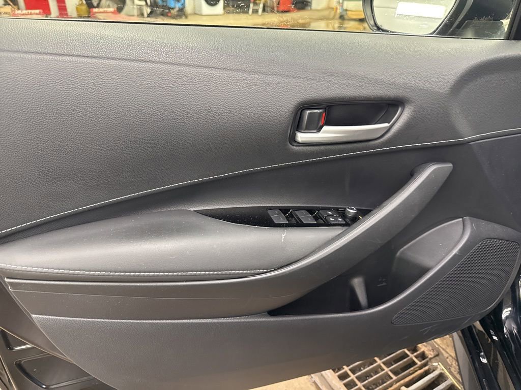 Used 2021 Toyota Corolla SE FWD image 19