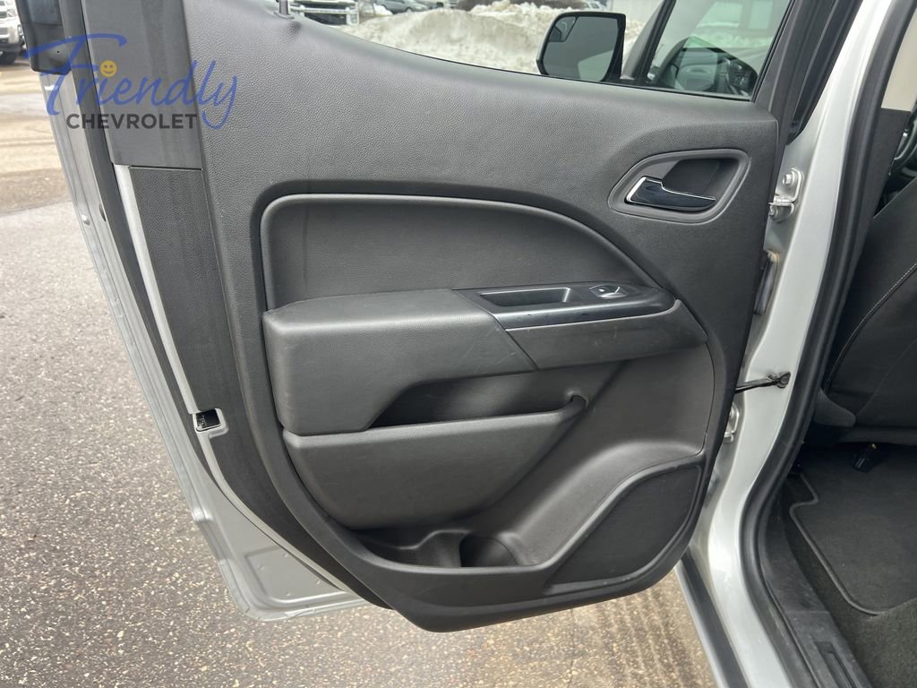 Used 2017 Chevrolet Colorado LT w/ LT Convenience Package AWD/4WD image 12