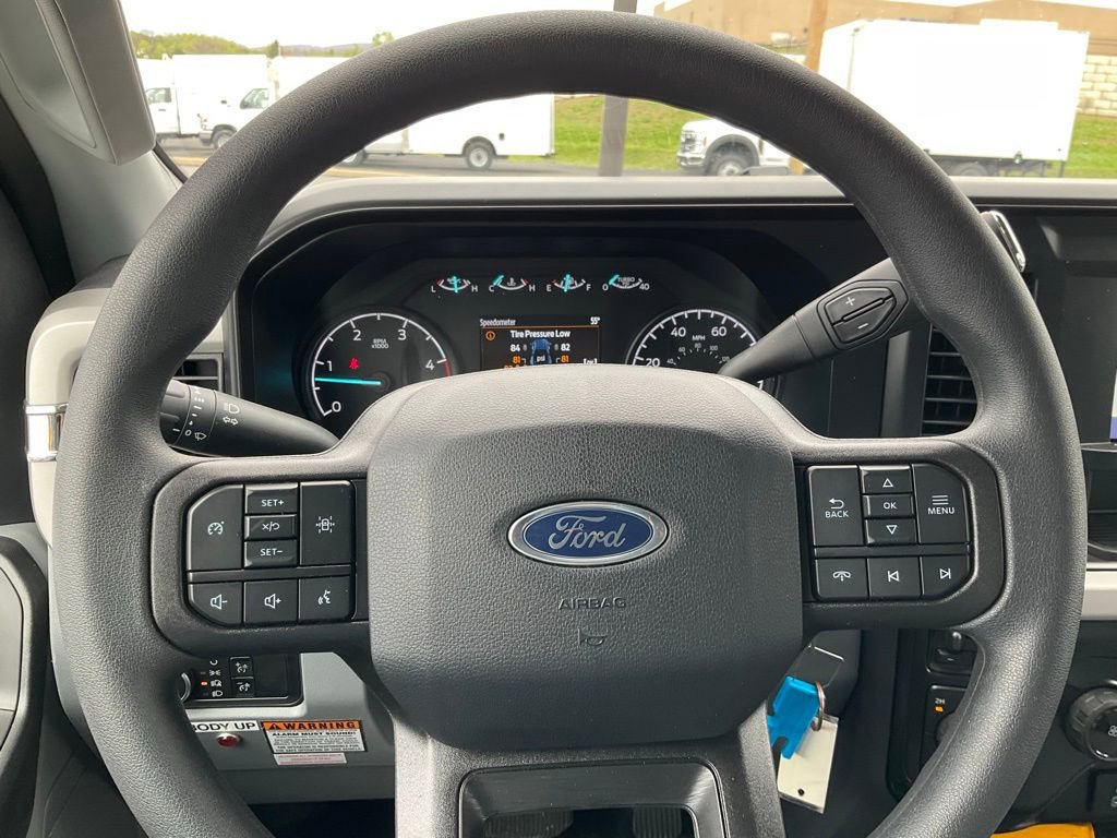 New 2026 Ford F550 4x4 Regular Cab Super Duty image 8