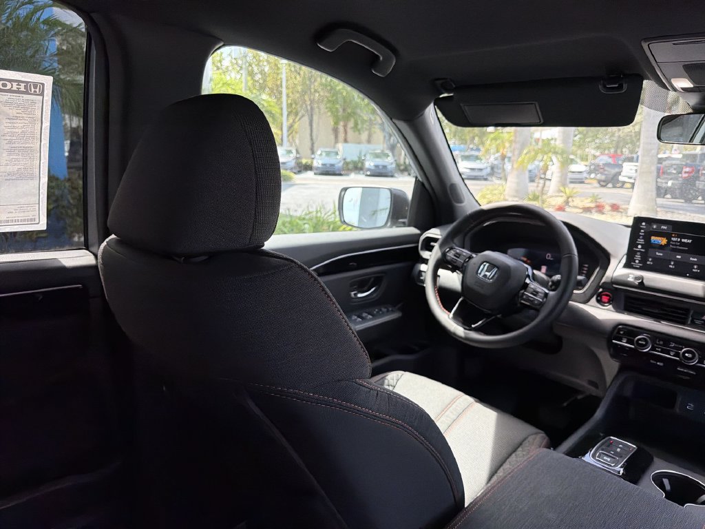 New 2026 Honda Pilot Sport image 17