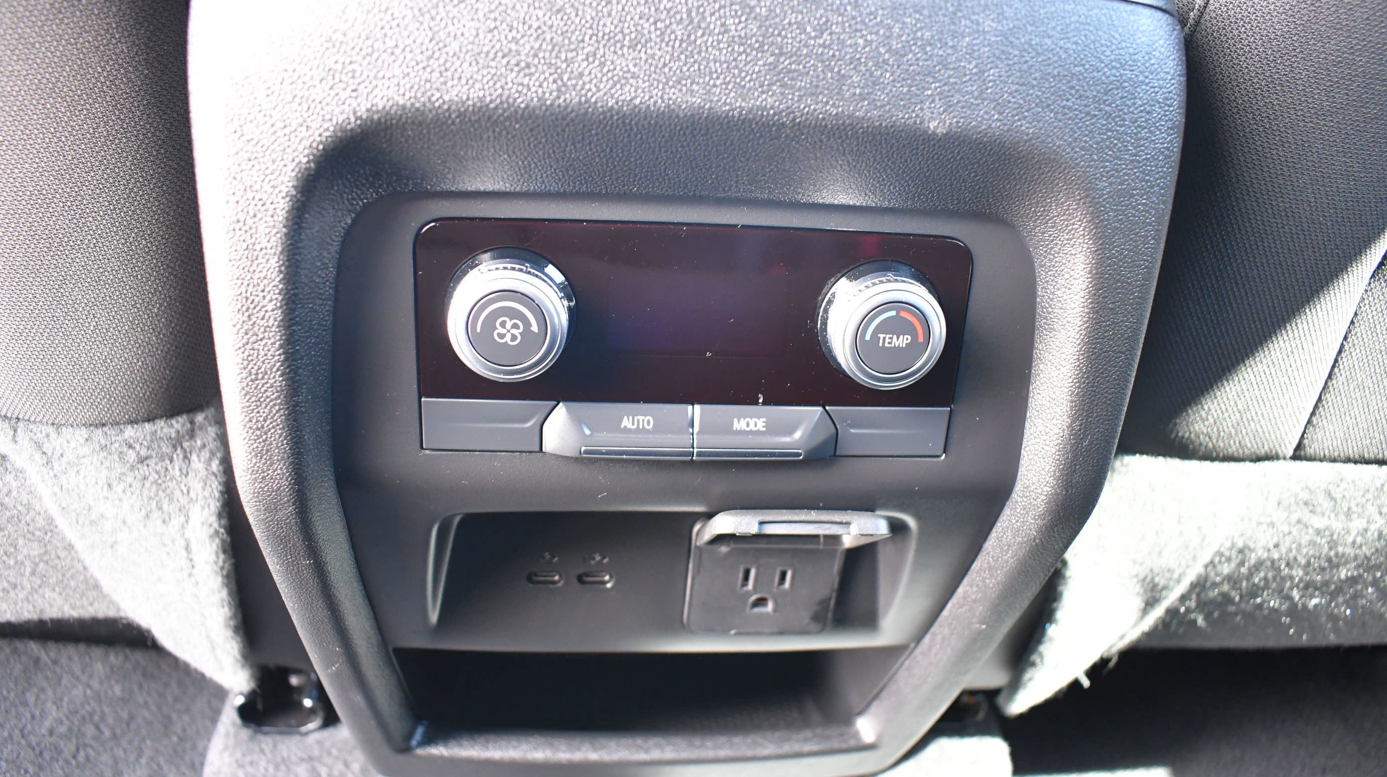 Used 2025 GMC Acadia Elevation FWD image 23