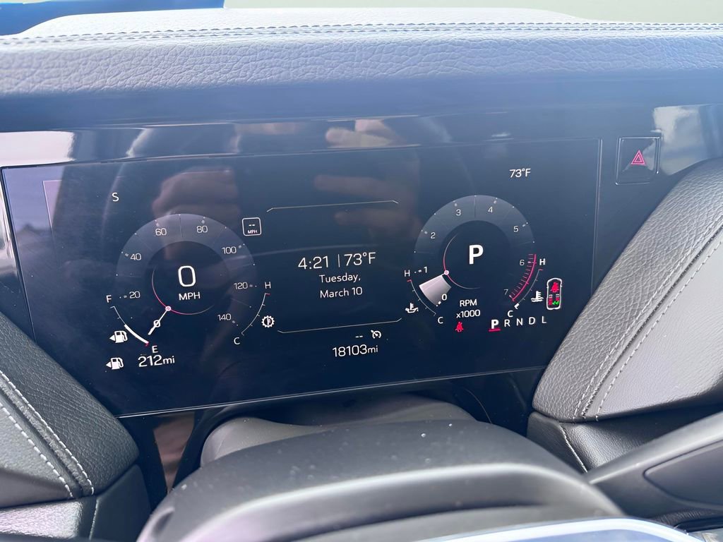 Used 2025 GMC Yukon Denali image 23