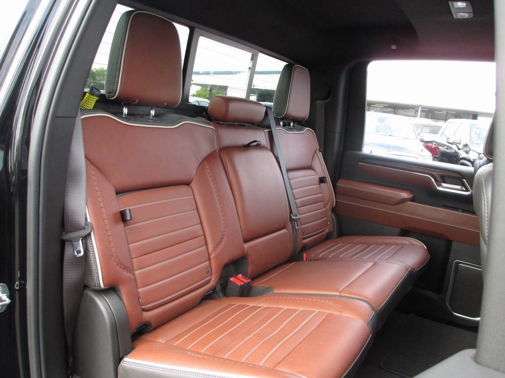 Certified 2024 GMC Sierra 3500 Denali Ultimate image 25