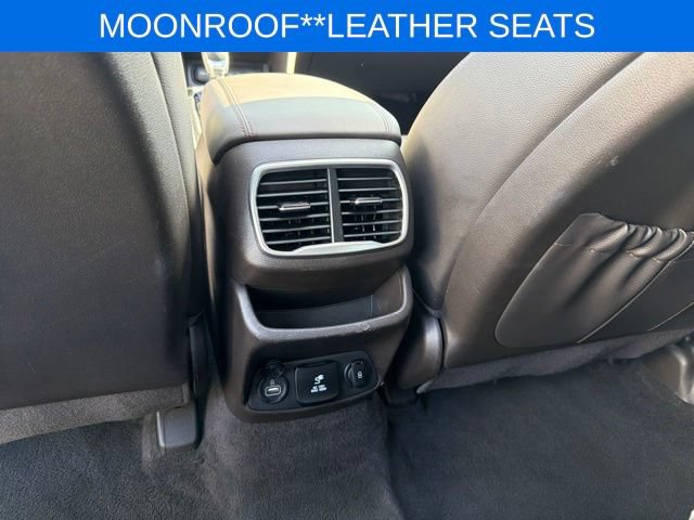Used 2020 Hyundai Santa Fe Limited AWD/4WD image 18