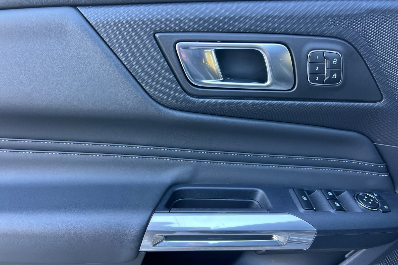 Used 2024 Ford Mustang GT Premium w/ GT Performance Package image 12