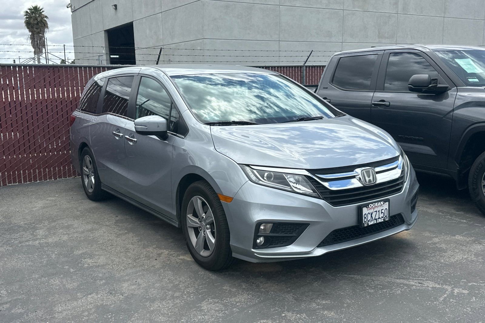 Used 2018 Honda Odyssey EX image 2