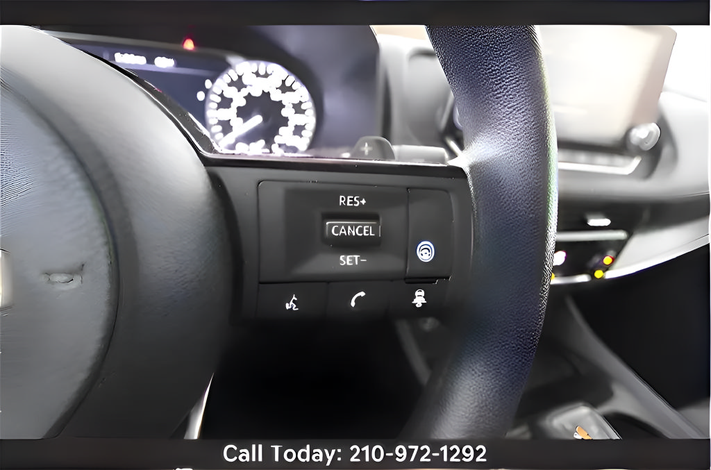 Used 2021 Nissan Rogue SV FWD image 24