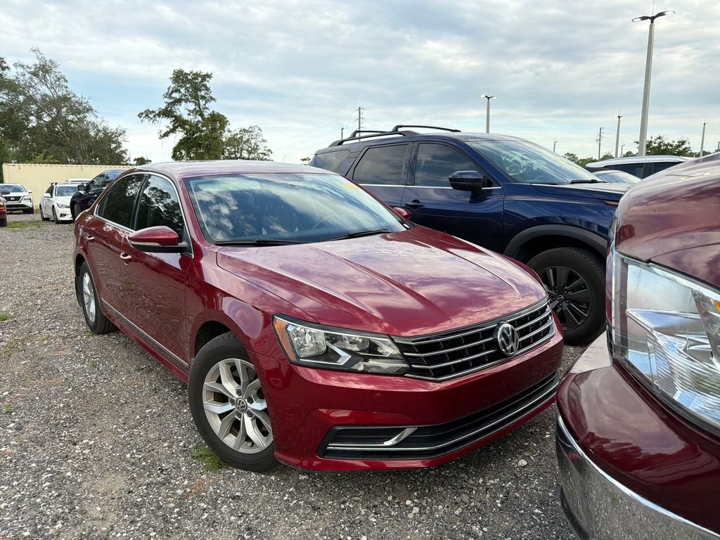 Used 2017 Volkswagen Passat 1.8T S FWD image 2