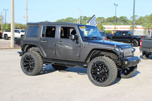 Used 2018 Jeep Wrangler Unlimited Sport w/ Connectivity Group image 13