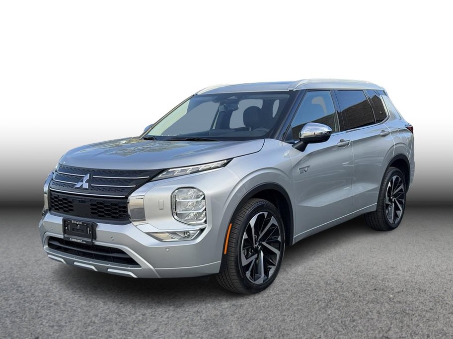 Used 2025 Mitsubishi Outlander 4WD Plug-In Hybrid