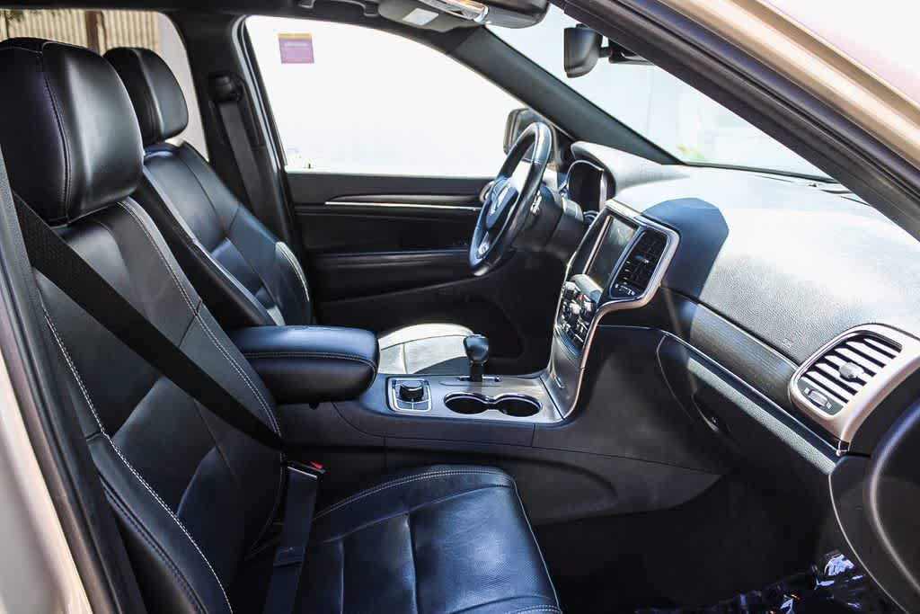 Used 2014 Jeep Grand Cherokee Limited w/ Luxury Group II AWD/4WD image 16