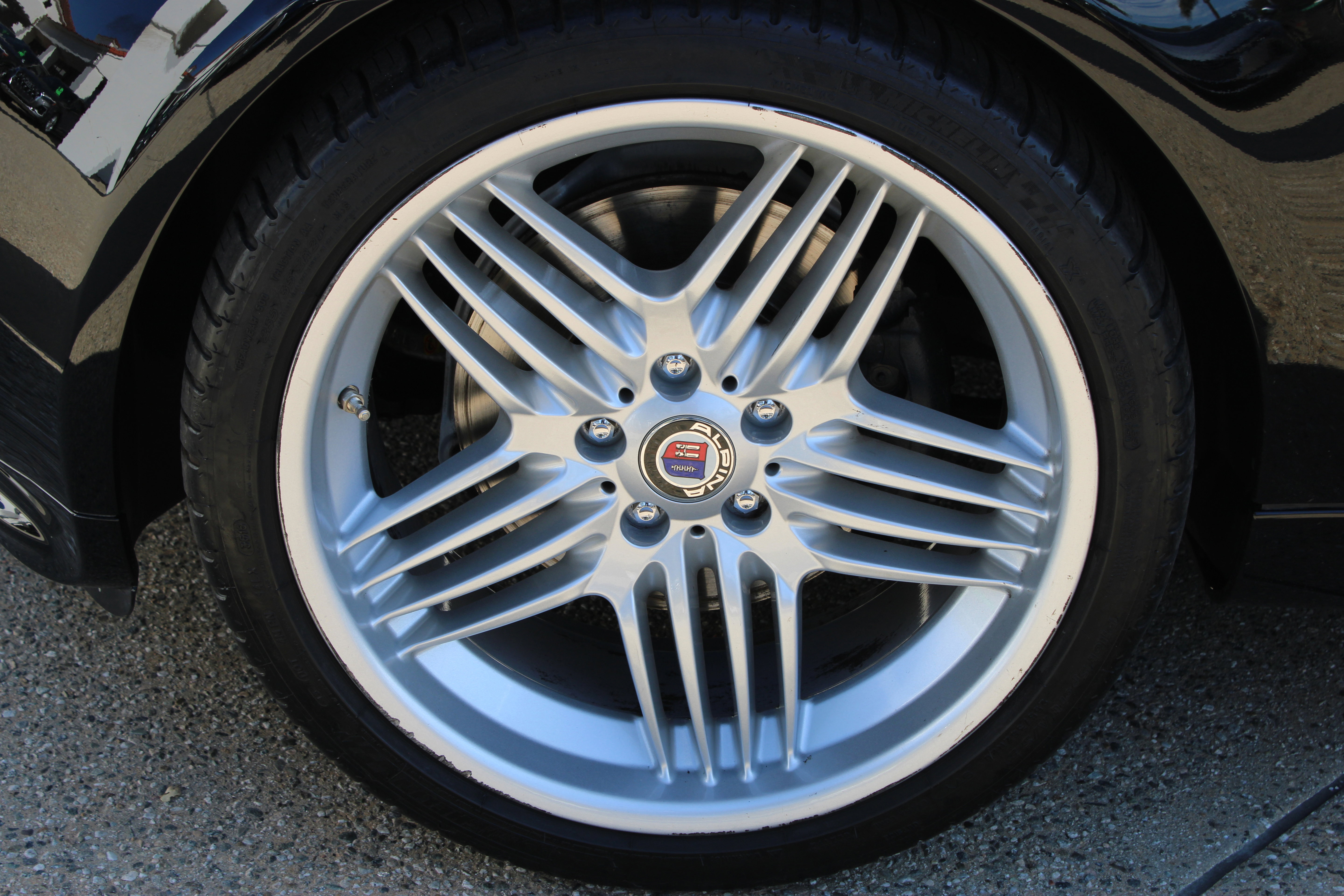 Used 2003 BMW Z8 image 18