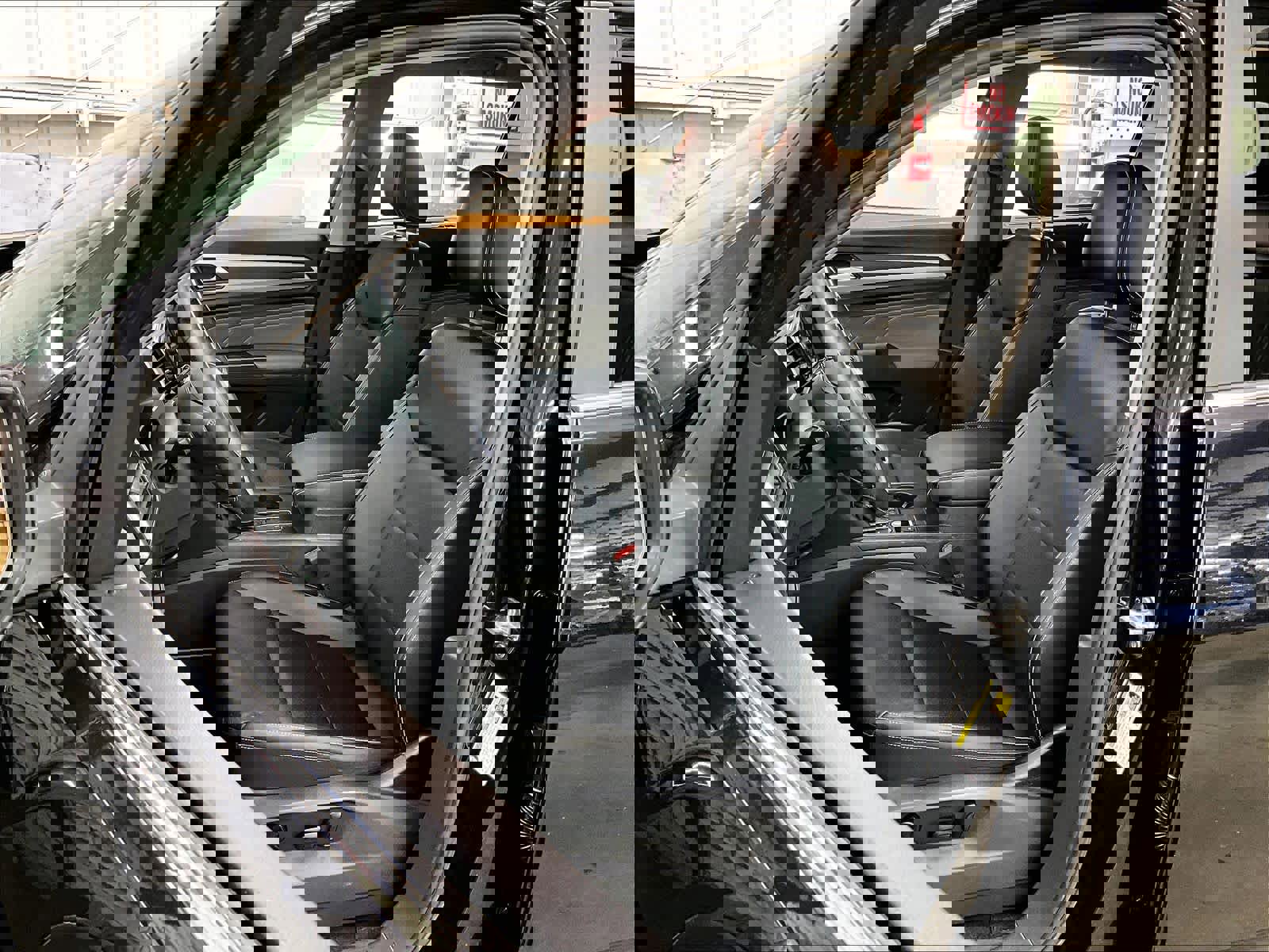 Used 2023 Volkswagen Atlas SE image 27