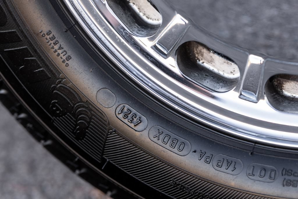 Used 1989 Mercedes-Benz 560 SL image 14