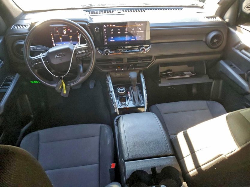 Used 2023 Chevrolet Colorado Trail Boss w/ Technology Package image 7