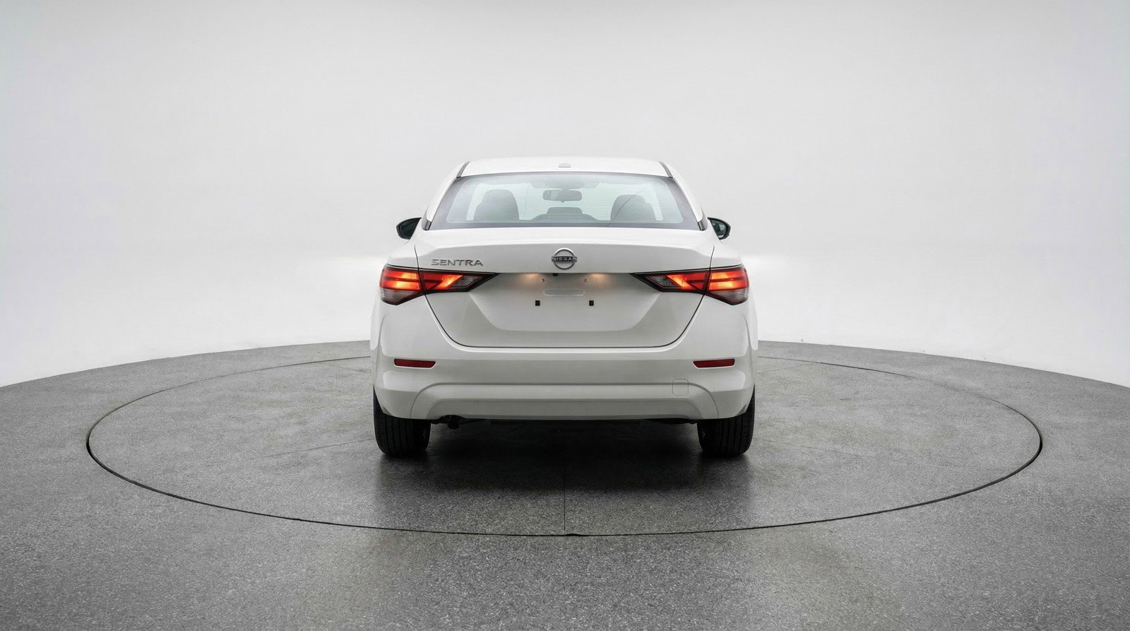 Used 2025 Nissan Sentra SV image 7