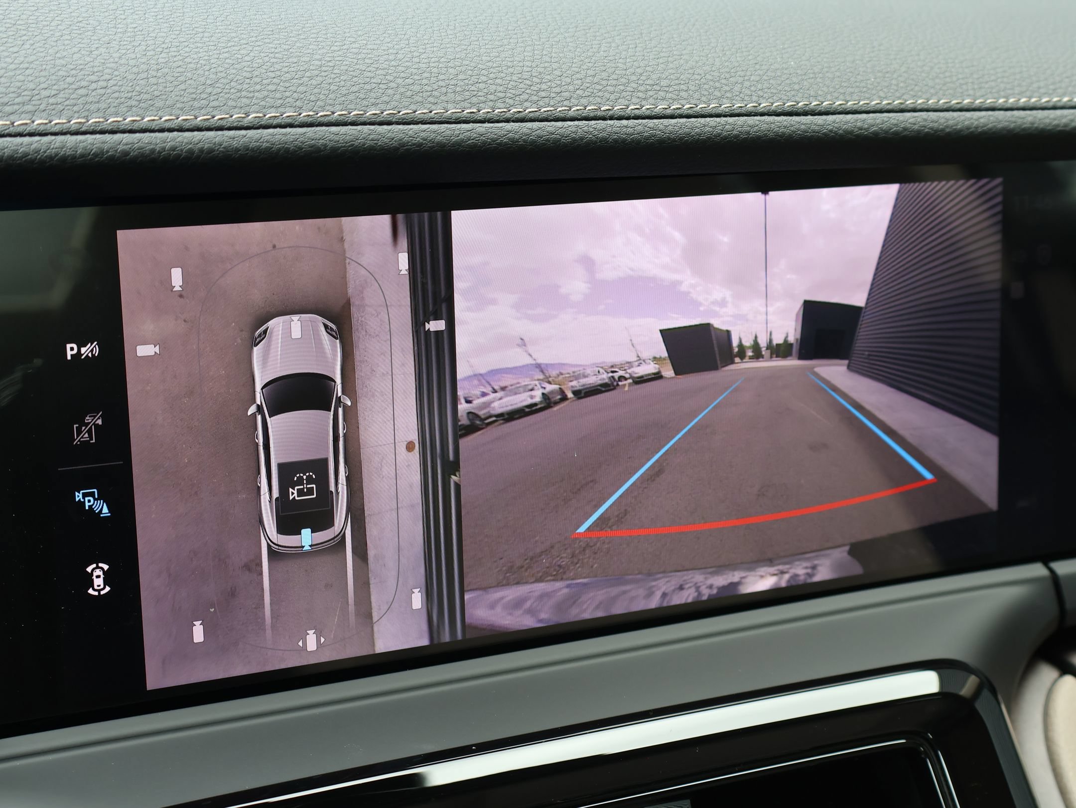 New 2026 Porsche Panamera 4 AWD/4WD image 24