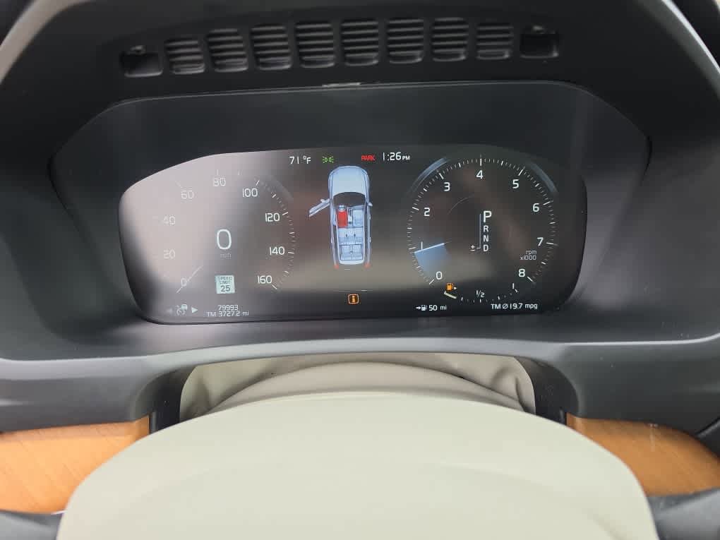 Used 2021 Volvo XC90 T6 Momentum w/ Climate Package AWD/4WD image 17